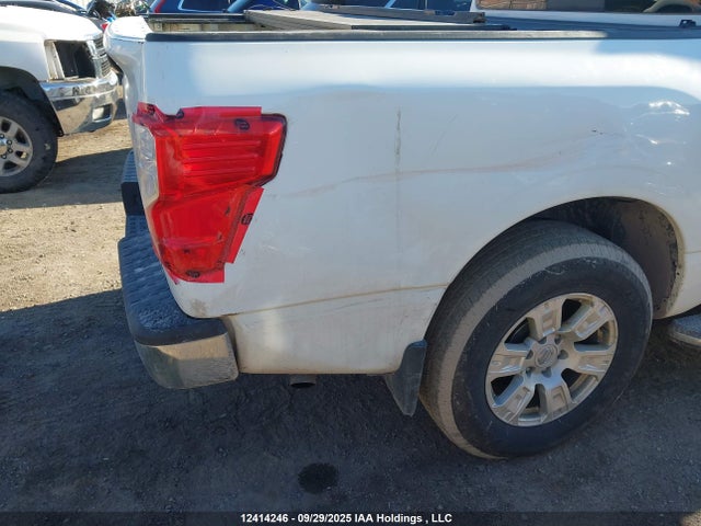 1N6AA1EJ1HN507901 Nissan Titan