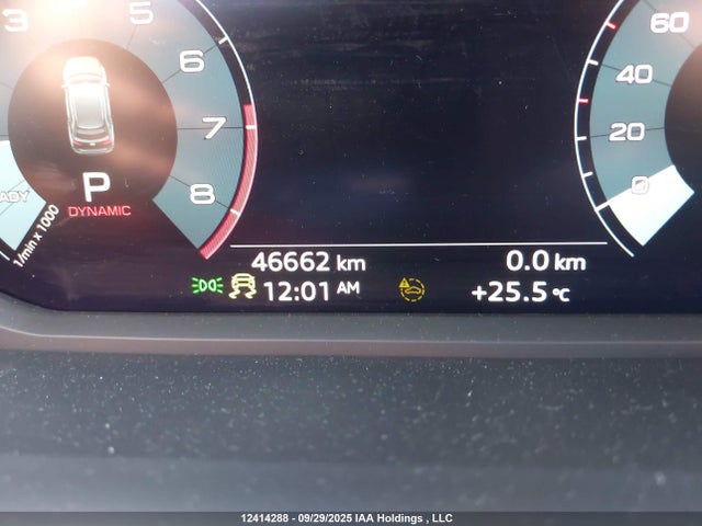 Audi 45 tfsi 2024 WA1EECF38R1102075 Image 14