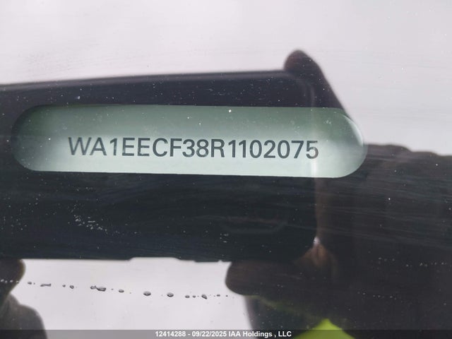 Audi 45 tfsi 2024 WA1EECF38R1102075 Image 17
