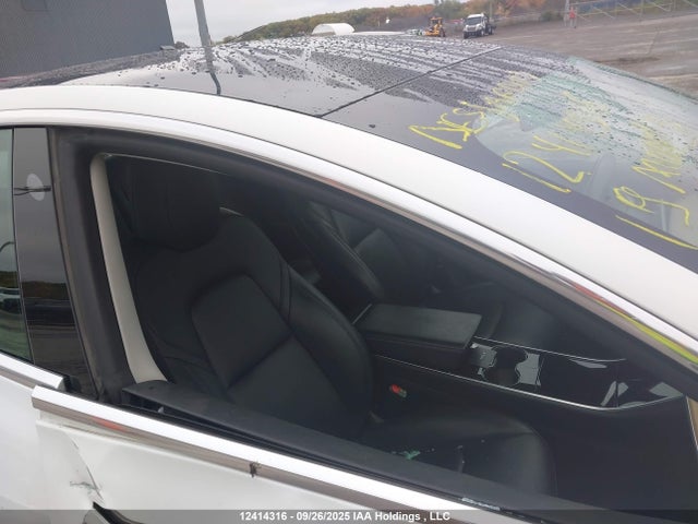 Tesla MODEL 3 2019 5YJ3E1EB3KF390398 Image 12