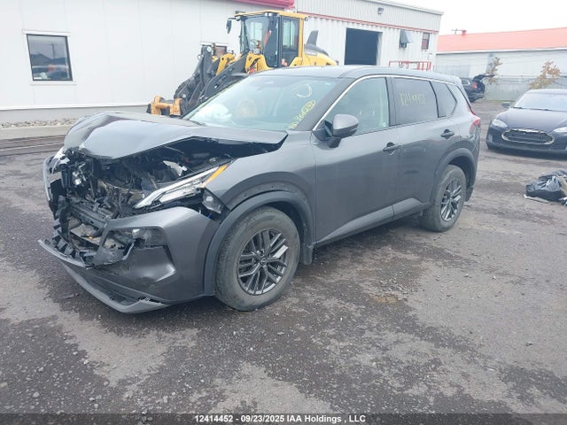 5N1AT3AB0NC670615 Nissan ROGUE S
