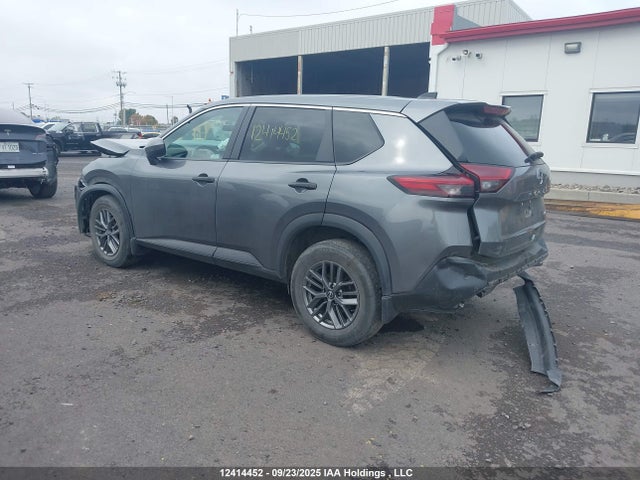5N1AT3AB0NC670615 Nissan ROGUE S