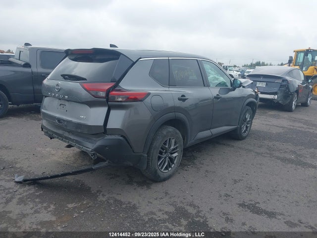 5N1AT3AB0NC670615 Nissan ROGUE S