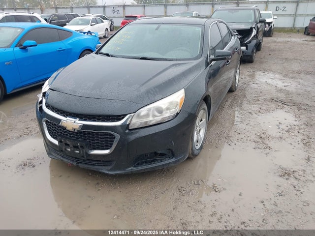 Chevrolet lkw 2014 1G11C5SL4EF139514 Image 2
