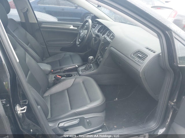 3VWG57AU5LM013903 Volkswagen 2020