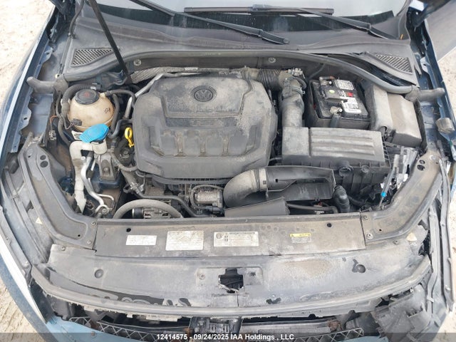 1VWBA7A31JC046120 Volkswagen tsi