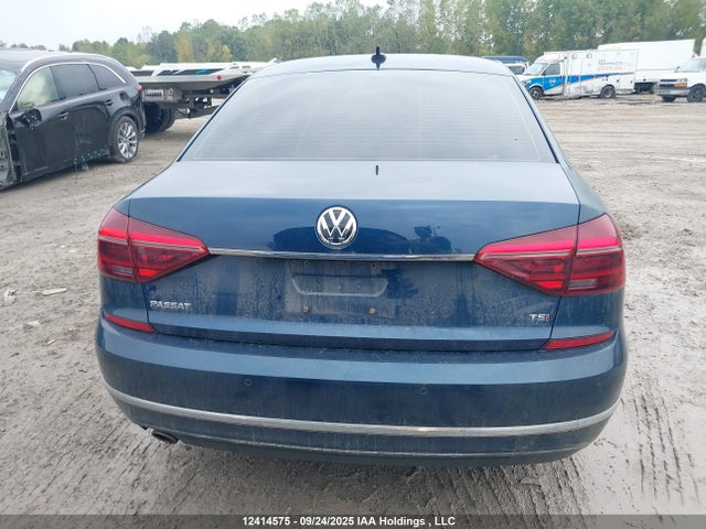 1VWBA7A31JC046120 Volkswagen tsi