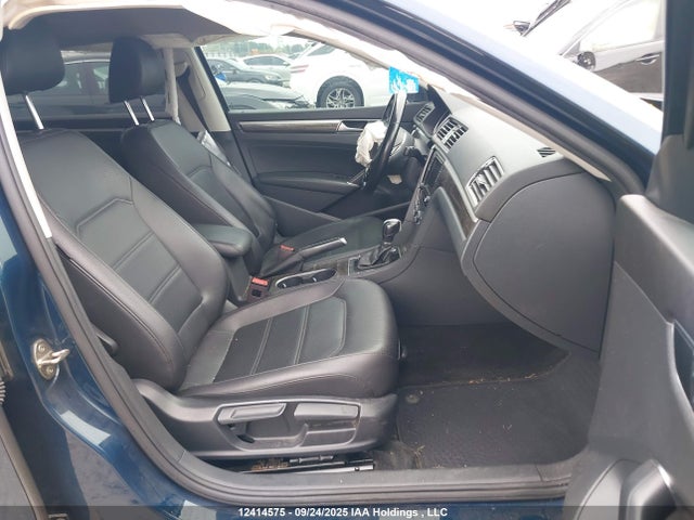 1VWBA7A31JC046120 Volkswagen tsi
