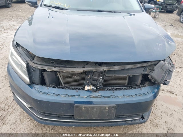 1VWBA7A31JC046120 Volkswagen tsi