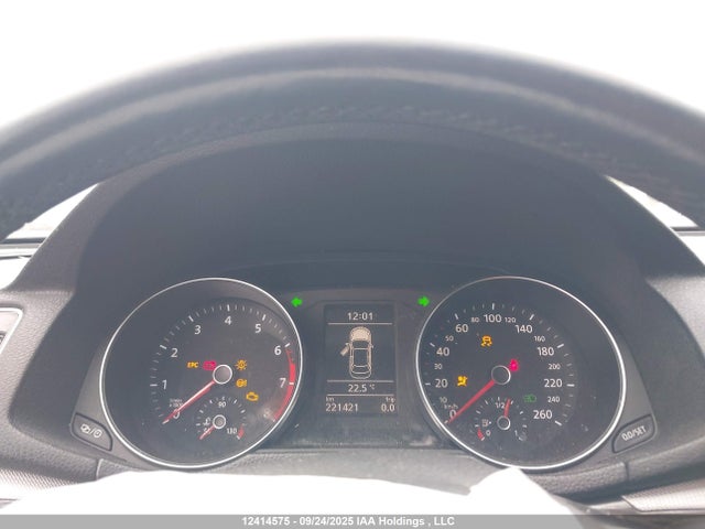 1VWBA7A31JC046120 Volkswagen tsi