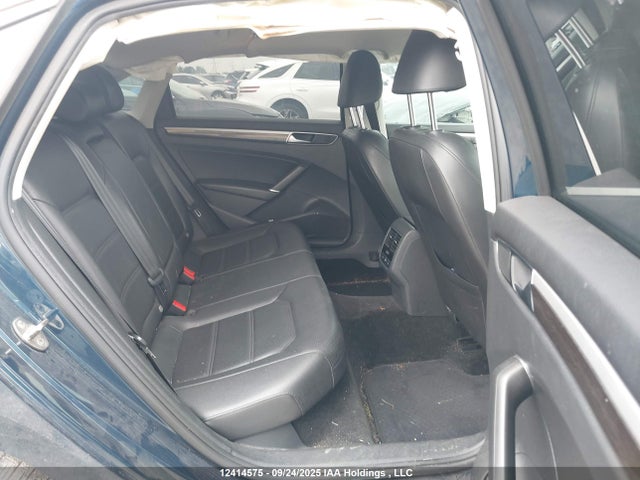 1VWBA7A31JC046120 Volkswagen tsi