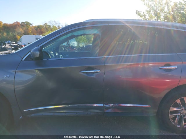 Infiniti 2015 2015 5N1AL0MM5FC538964 Image 15