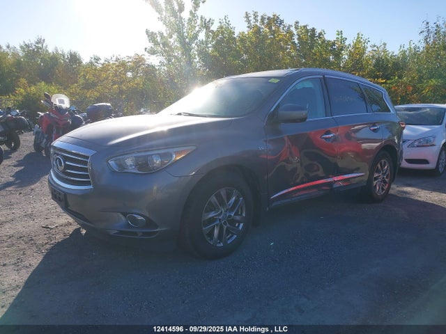 Infiniti 2015 2015 5N1AL0MM5FC538964 Image 2