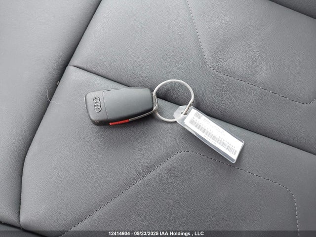 Audi 40 tfsi (2.0t) 2025 WA1AUCF32S1079092 Image 11