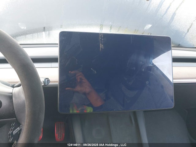 5YJ3E1EA3NF163529 Tesla MODEL 3