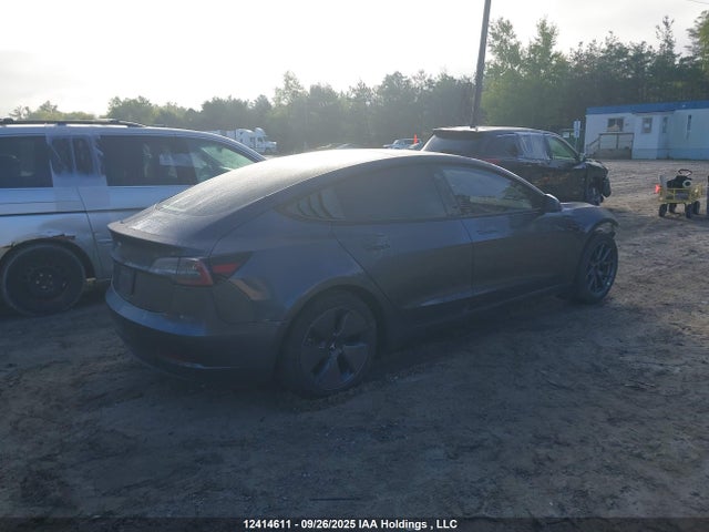 5YJ3E1EA3NF163529 Tesla MODEL 3