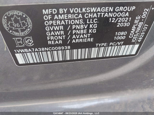 1VWBA7A38NC008938 Volkswagen Passat