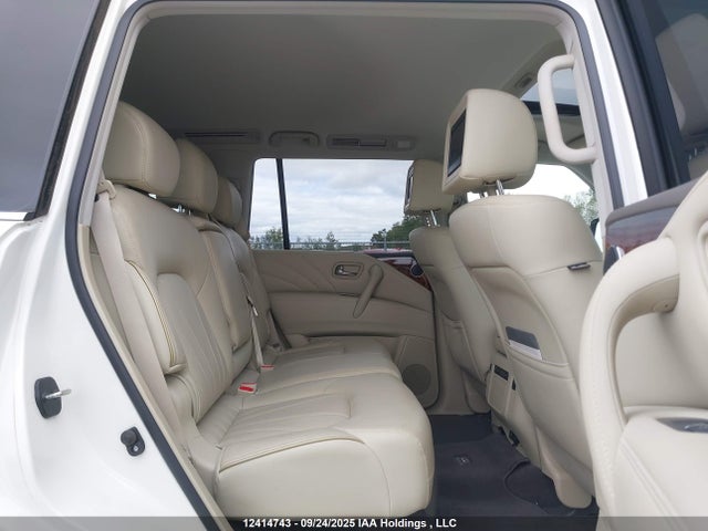 Infiniti 2017 2017 JN8AZ2NC1H9430186 Image 8