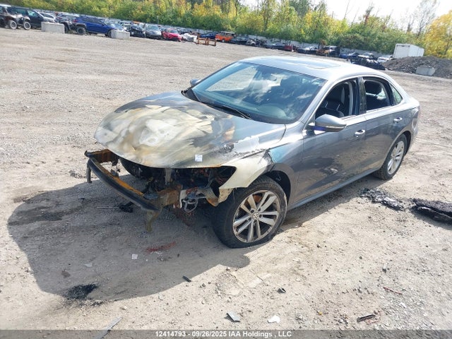 12414793 :رقم المزاد ، 1VWBA7A36MC010881 vin ، 2021 Volkswagen Passat مزاد بيع
