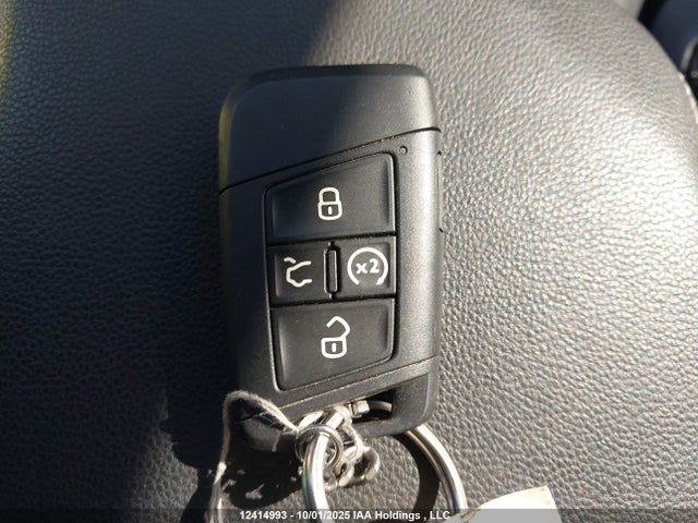 3VWGM7BUXPM059380 Volkswagen tsi