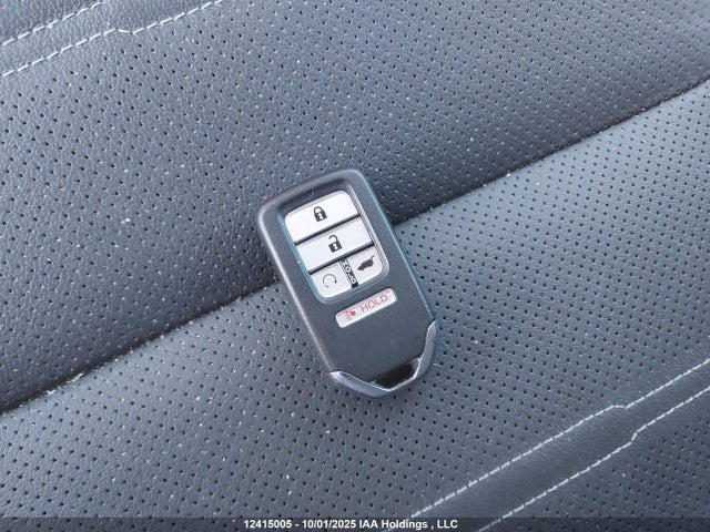 2HKRW2H98MH218393 Honda CR-V