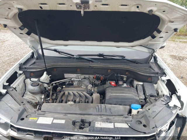 Volkswagen fsi 2018 1V2MR2CA5JC559436 Image 10