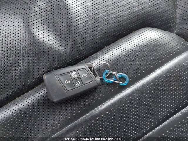 Volkswagen fsi 2018 1V2MR2CA5JC559436 Image 11