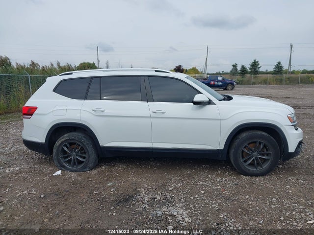 Volkswagen fsi 2018 1V2MR2CA5JC559436 Image 13