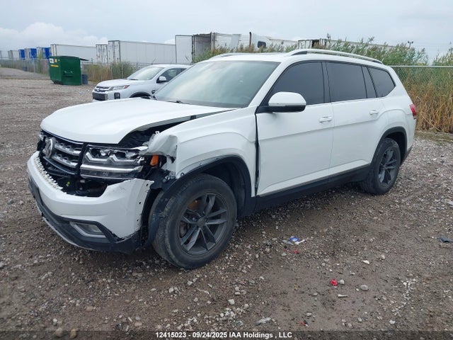 Volkswagen fsi 2018 1V2MR2CA5JC559436 Image 2