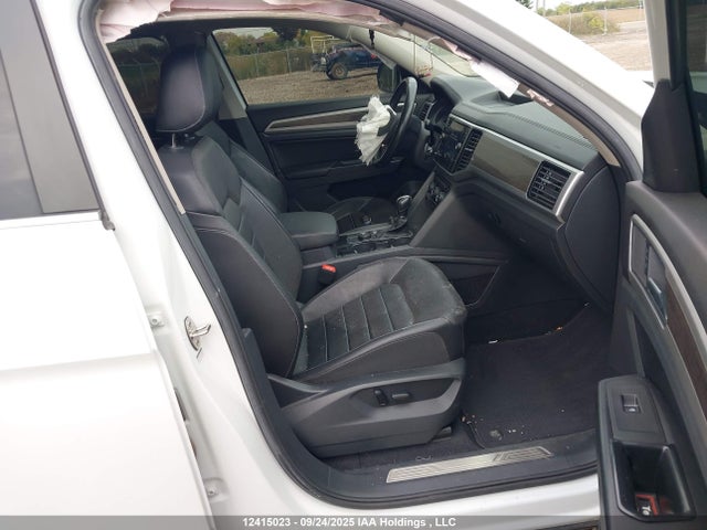 Volkswagen fsi 2018 1V2MR2CA5JC559436 Image 5