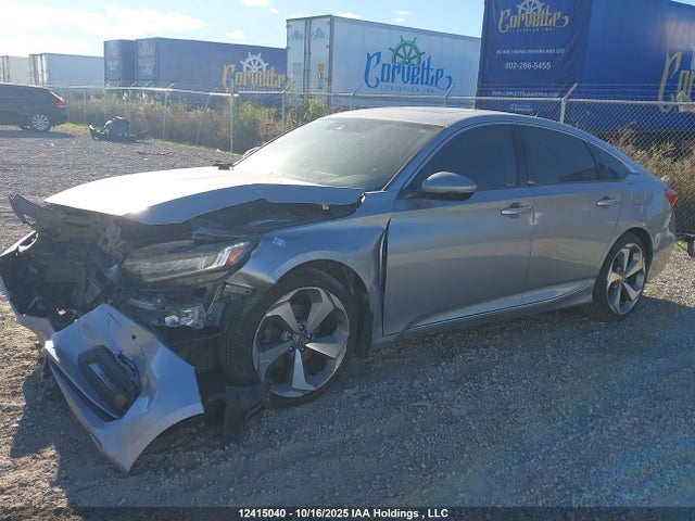 Продаж на аукціоні авто 2018 Honda Accord Touring, vin: 1HGCV1F98JA801914, номер лоту: 12415040