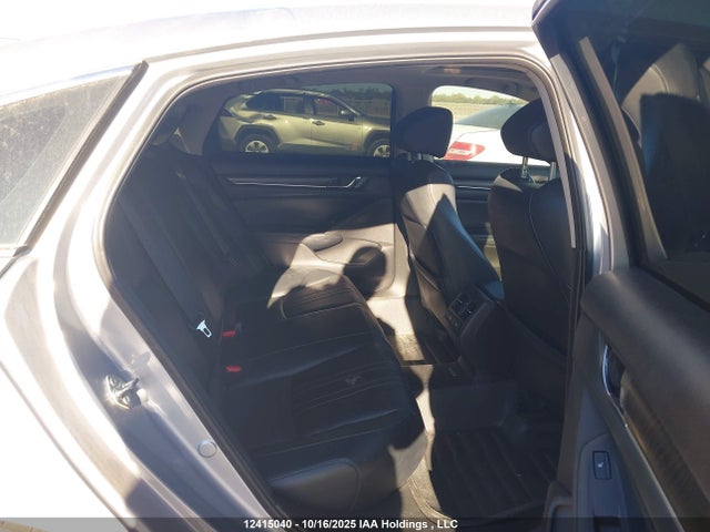 Продаж на аукціоні авто 2018 Honda Accord Touring, vin: 1HGCV1F98JA801914, номер лоту: 12415040