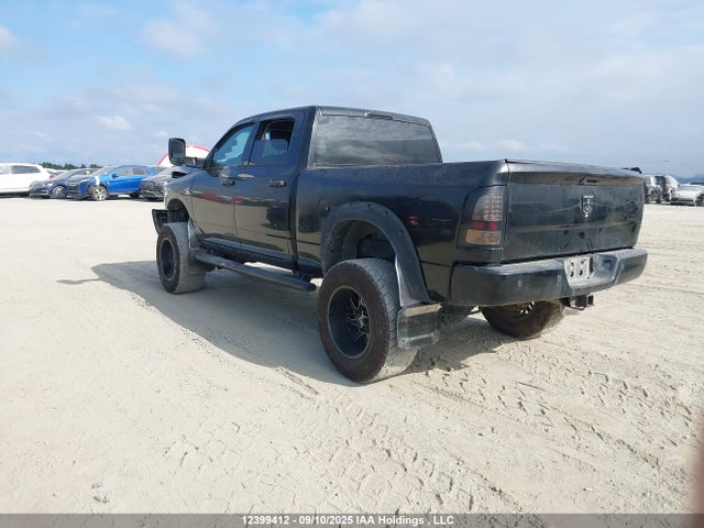 RAM 2014 2014 3C6UR5CL4EG319602 Image 3