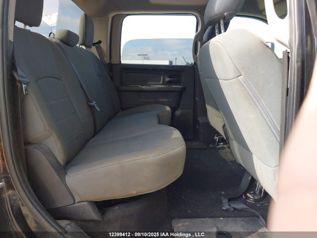 RAM 2014 2014 3C6UR5CL4EG319602 Image 8