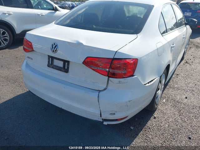 3VW1K7AJ1FM424885 Volkswagen Jetta