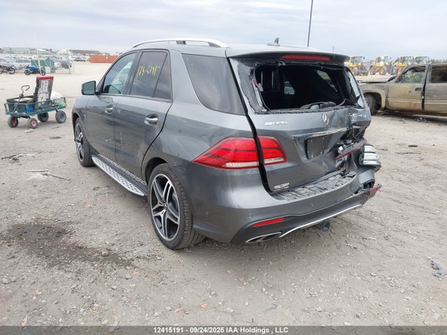 4JGDA6EB8JB013205 Mercedes-Benz m276