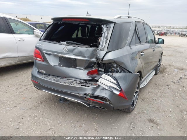 4JGDA6EB8JB013205 Mercedes-Benz m276