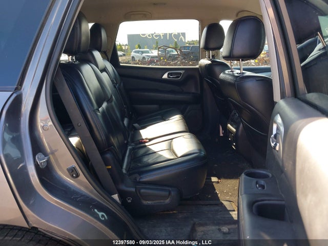 5N1DR2MMXHC674629 Nissan Pathfinder