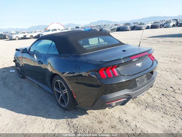 1FAGP8UH5R5133576 Ford 4v