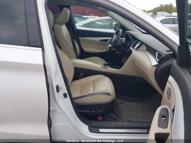 3PCAJ5M33KF113710 Infiniti 2019