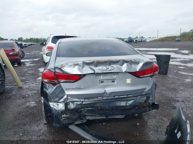 Hyundai 2017 2017 5NPD74LF0HH157997 Image 16