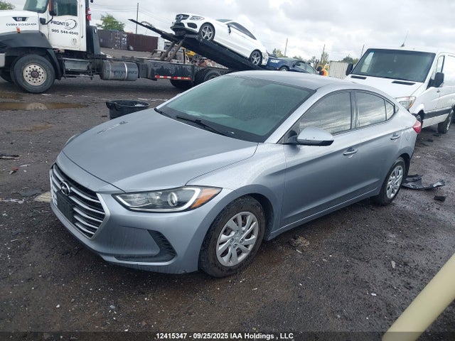 Hyundai 2017 2017 5NPD74LF0HH157997 Image 2