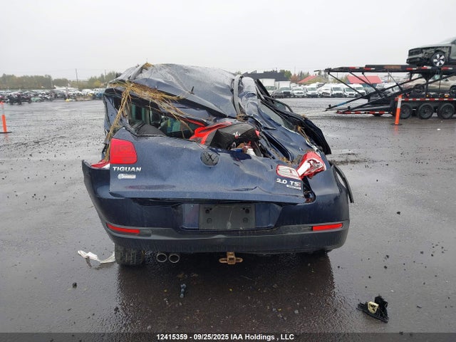 WVGJV3AX3EW594733 Volkswagen 2014
