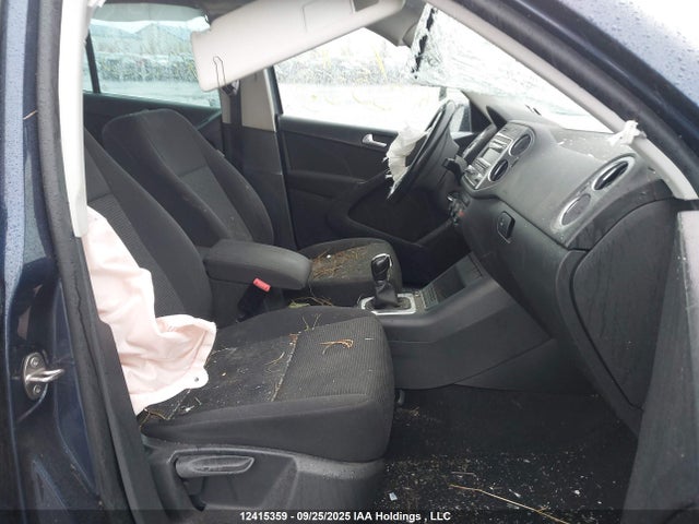 WVGJV3AX3EW594733 Volkswagen 2014
