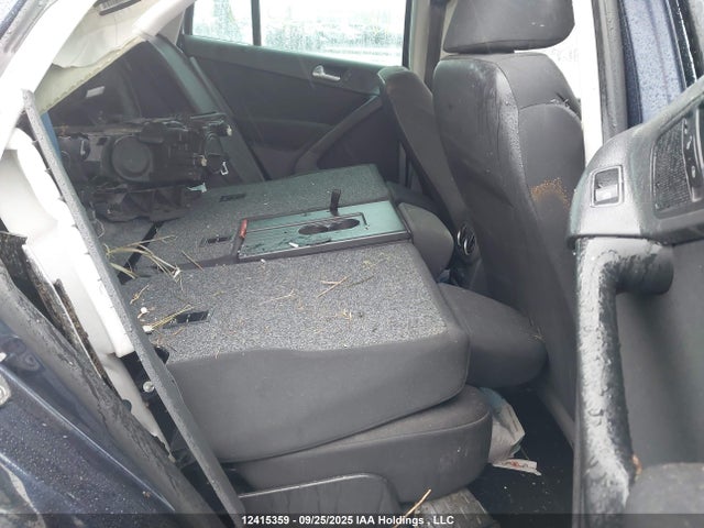 WVGJV3AX3EW594733 Volkswagen 2014