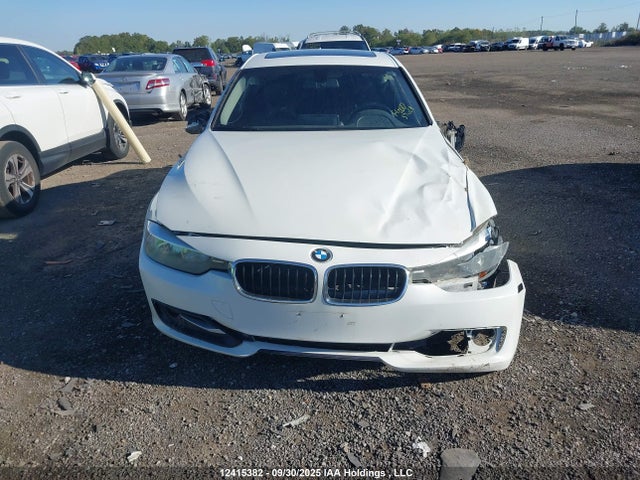 BMW 2014 2014 WBA3C3G55ENS72199 Image 11