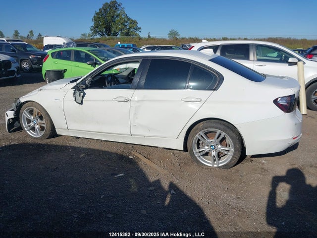 BMW 2014 2014 WBA3C3G55ENS72199 Image 13