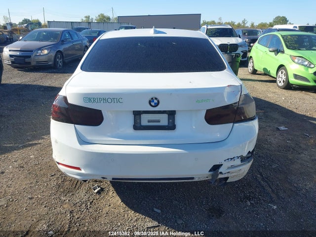 BMW 2014 2014 WBA3C3G55ENS72199 Image 15