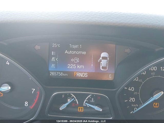 12415389 :رقم المزاد ، 1FADP3K2XFL370558 vin ، 2015 Ford Focus Se مزاد بيع