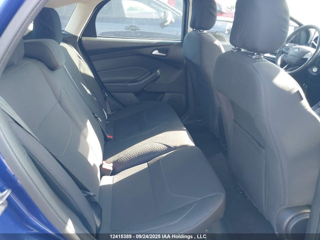 12415389 :رقم المزاد ، 1FADP3K2XFL370558 vin ، 2015 Ford Focus Se مزاد بيع